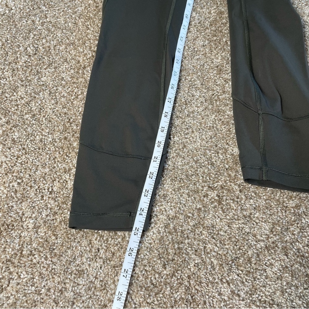 Lululemon In Motion 25” Leggings Women’s 6 Olive Green Tight Workout Athletic - Picture 11 of 11
